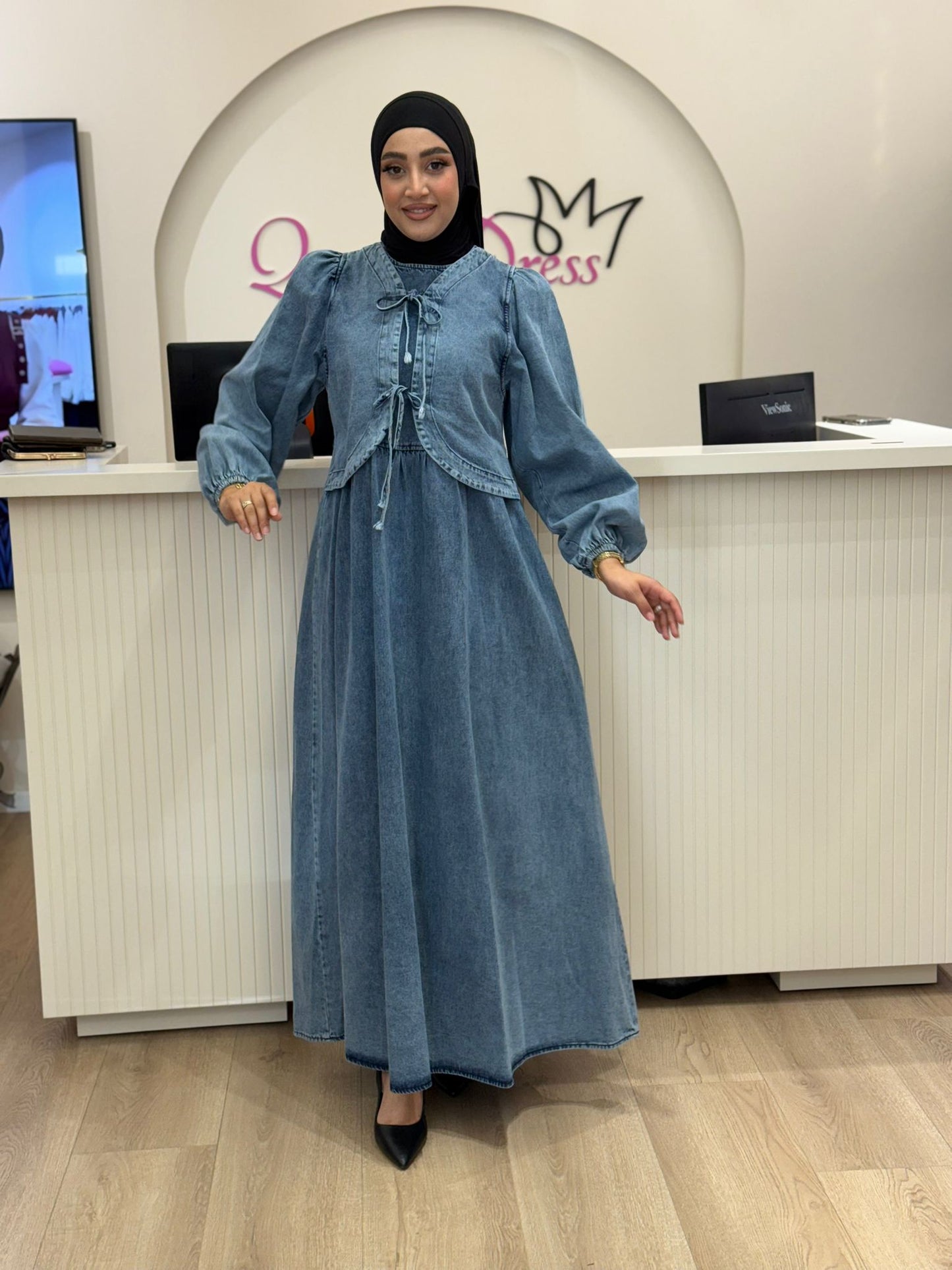 فساتين للمحجبات ، فساتين محجبات ، ملابس محجبات ، ملابس للمحجبات ، عبايات ، حجاب ، جلابيب ، ملابس رياضية للمحجبات ، ملابس محجبات للعمل ، فساتين سهرة