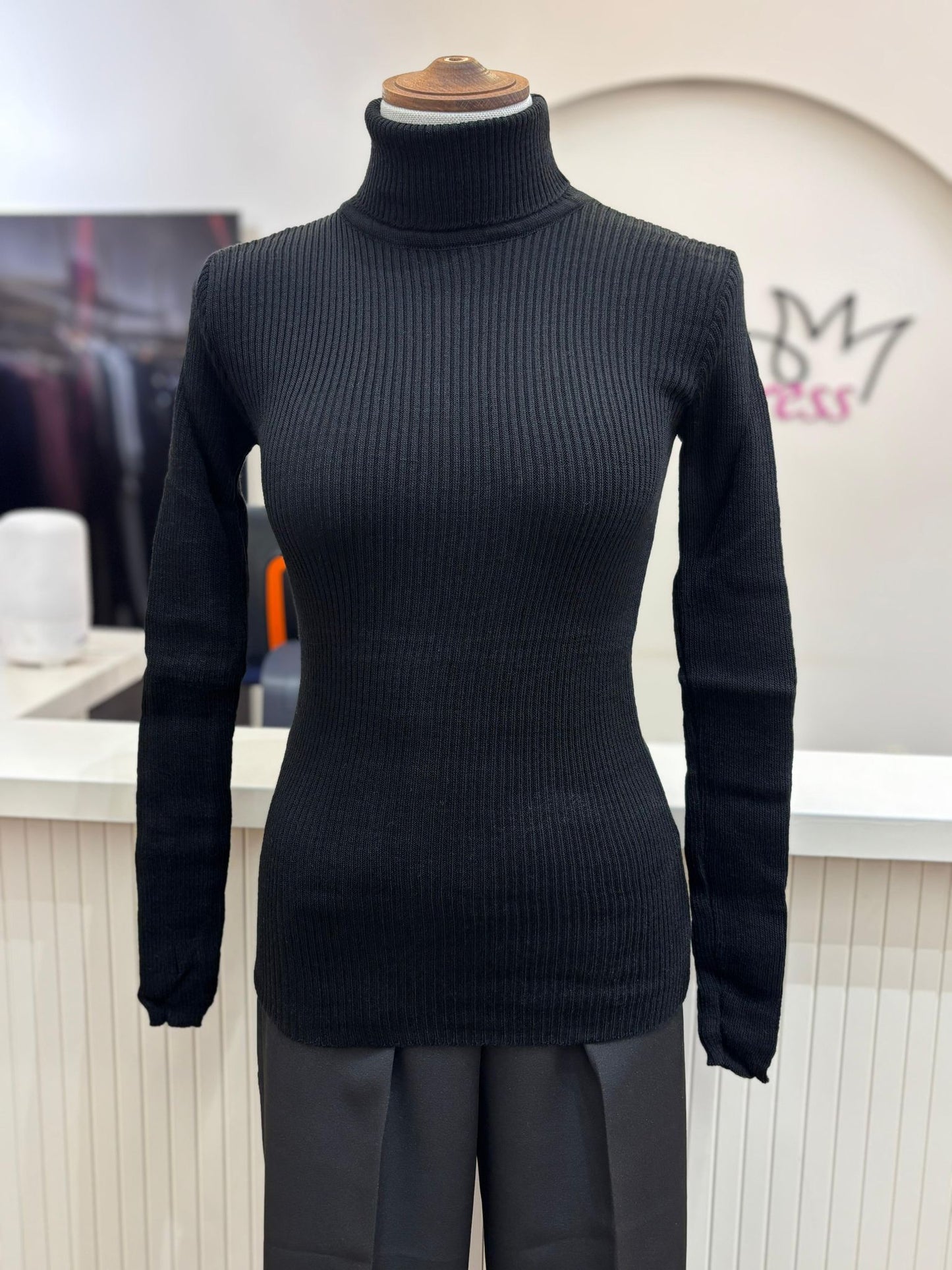 فساتين للمحجبات ، فساتين محجبات ، ملابس محجبات ، ملابس للمحجبات ، عبايات ، حجاب ، جلابيب ، ملابس رياضية للمحجبات ، ملابس محجبات للعمل ، فساتين سهرة