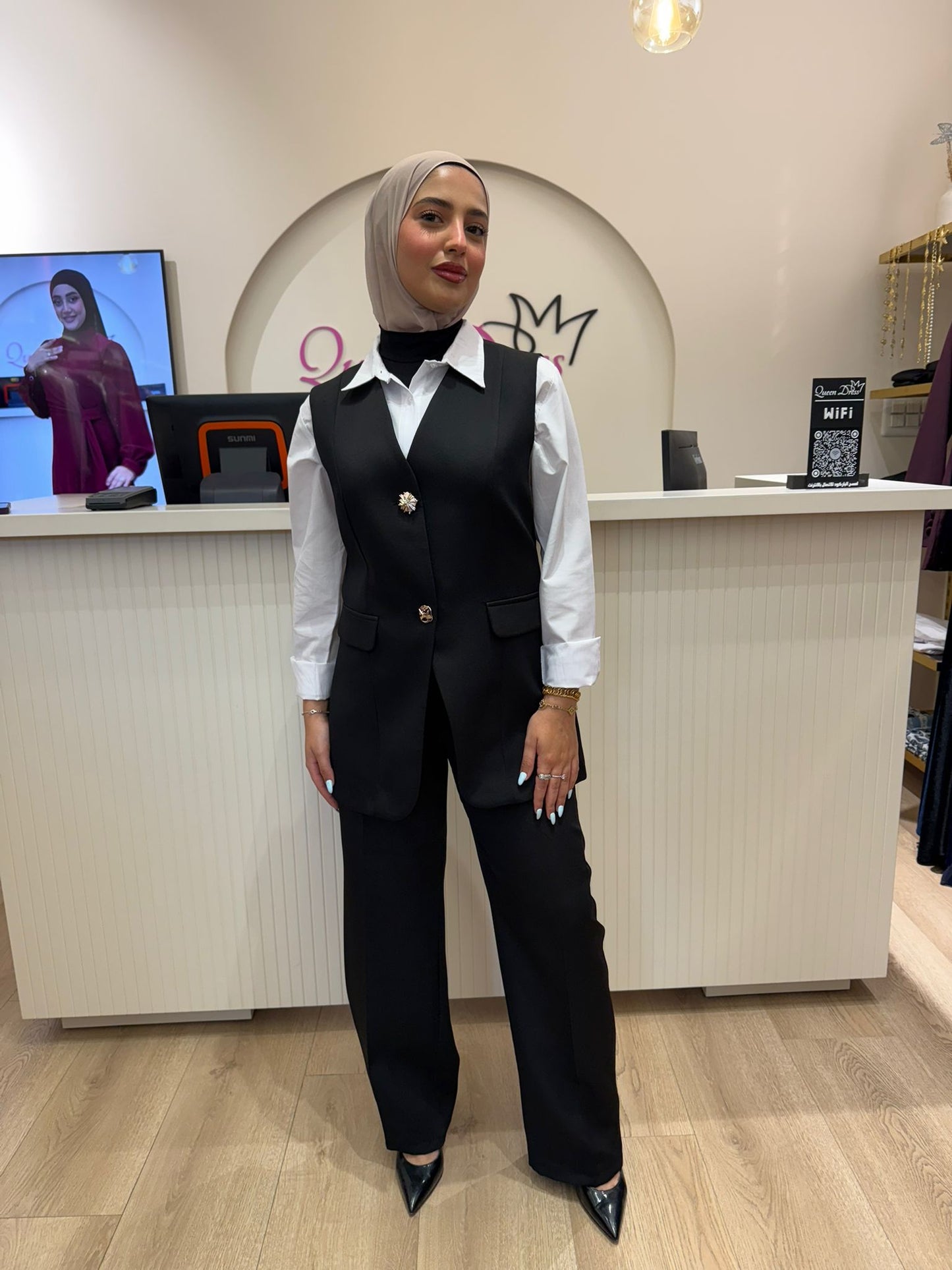 فساتين للمحجبات ، فساتين محجبات ، ملابس محجبات ، ملابس للمحجبات ، عبايات ، حجاب ، جلابيب ، ملابس رياضية للمحجبات ، ملابس محجبات للعمل ، فساتين سهرة