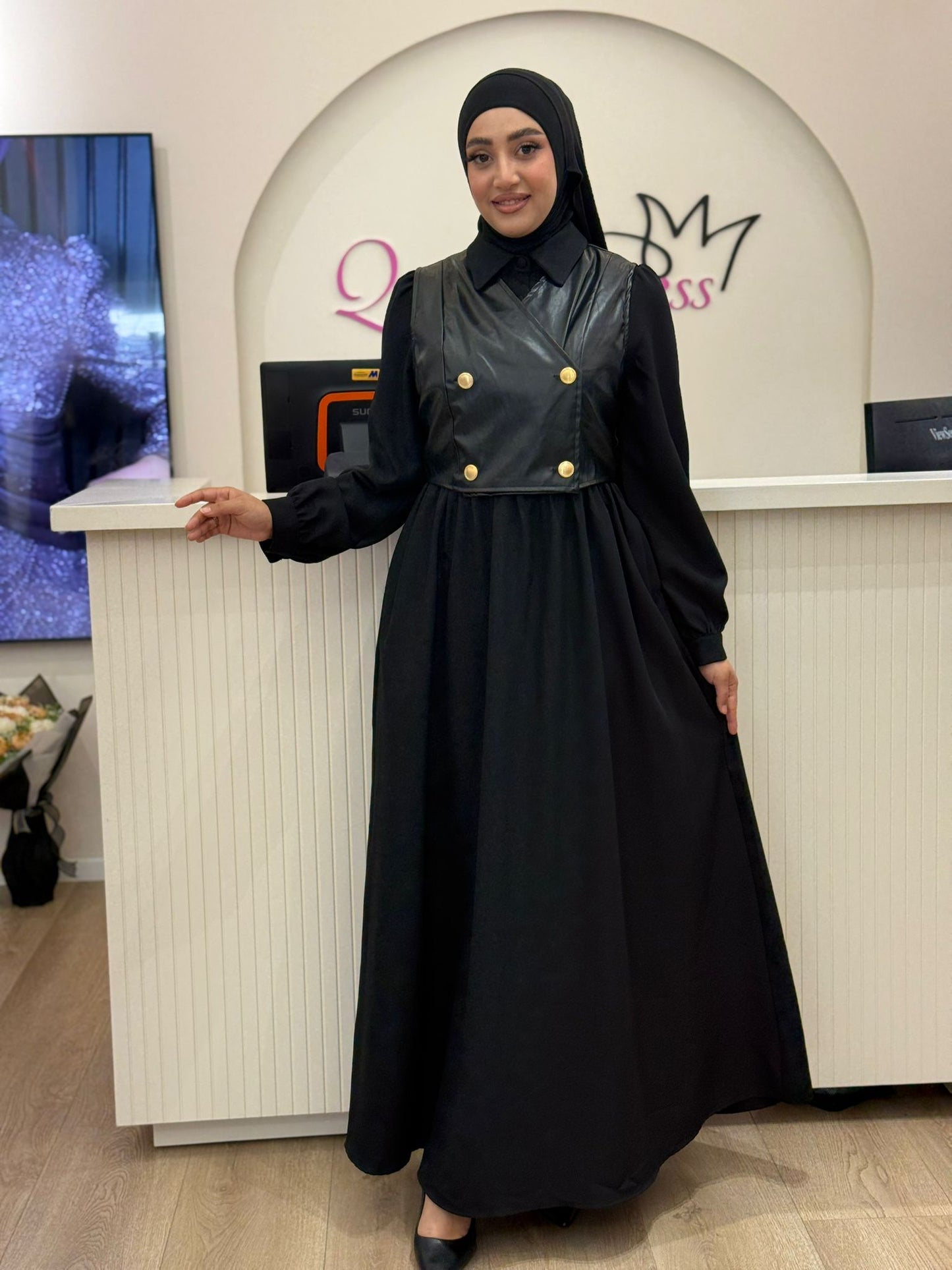 فساتين للمحجبات ، فساتين محجبات ، ملابس محجبات ، ملابس للمحجبات ، عبايات ، حجاب ، جلابيب ، ملابس رياضية للمحجبات ، ملابس محجبات للعمل ، فساتين سهرة 

