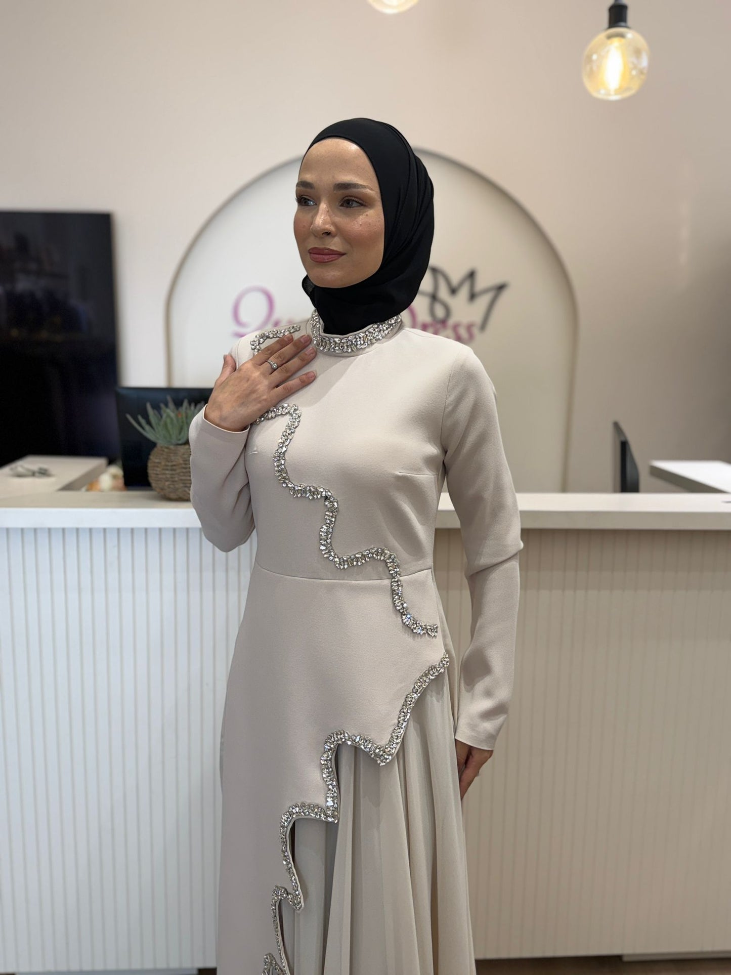 فساتين للمحجبات ، فساتين محجبات ، ملابس محجبات ، ملابس للمحجبات ، عبايات ، حجاب ، جلابيب ، ملابس رياضية للمحجبات ، ملابس محجبات للعمل ، فساتين سهرة 