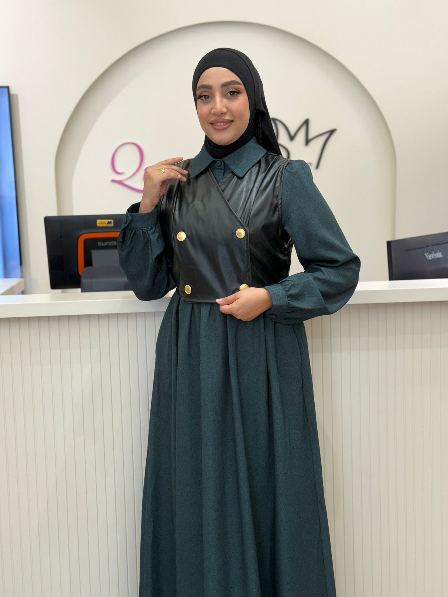 فساتين للمحجبات ، فساتين محجبات ، ملابس محجبات ، ملابس للمحجبات ، عبايات ، حجاب ، جلابيب ، ملابس رياضية للمحجبات ، ملابس محجبات للعمل ، فساتين سهرة 

