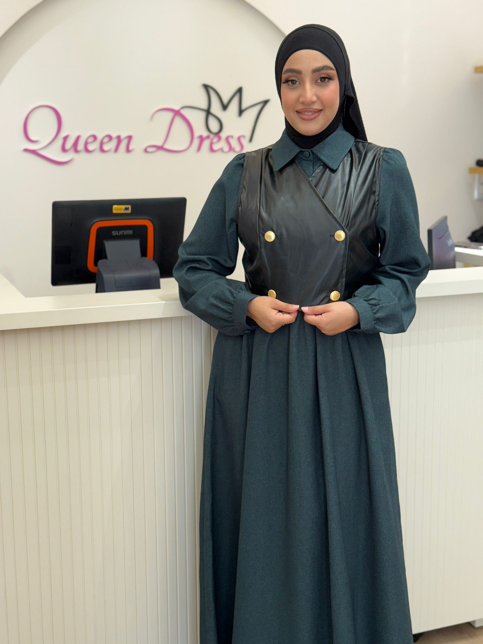 فساتين للمحجبات ، فساتين محجبات ، ملابس محجبات ، ملابس للمحجبات ، عبايات ، حجاب ، جلابيب ، ملابس رياضية للمحجبات ، ملابس محجبات للعمل ، فساتين سهرة 

