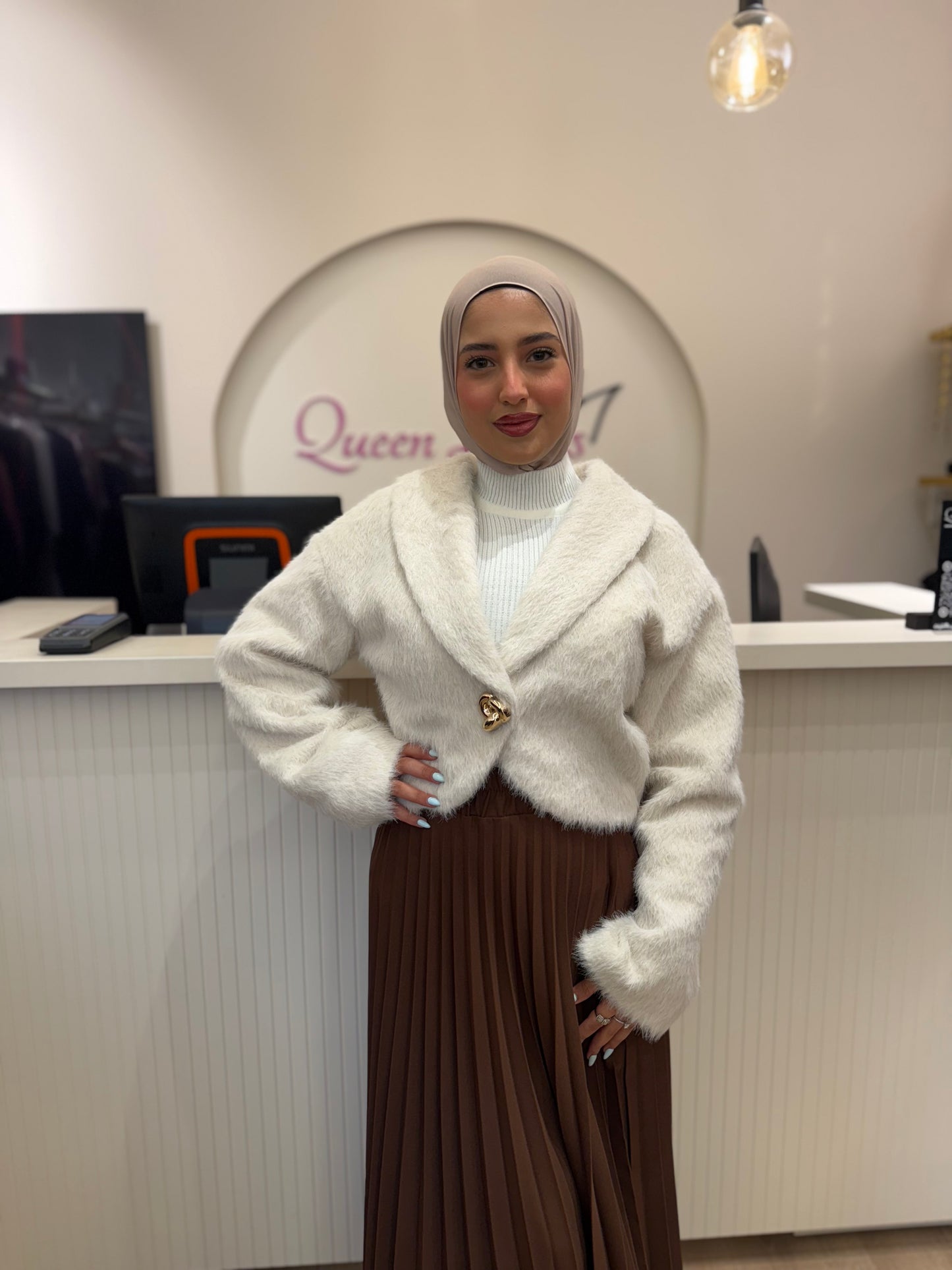 جاكيت فرو ناعم