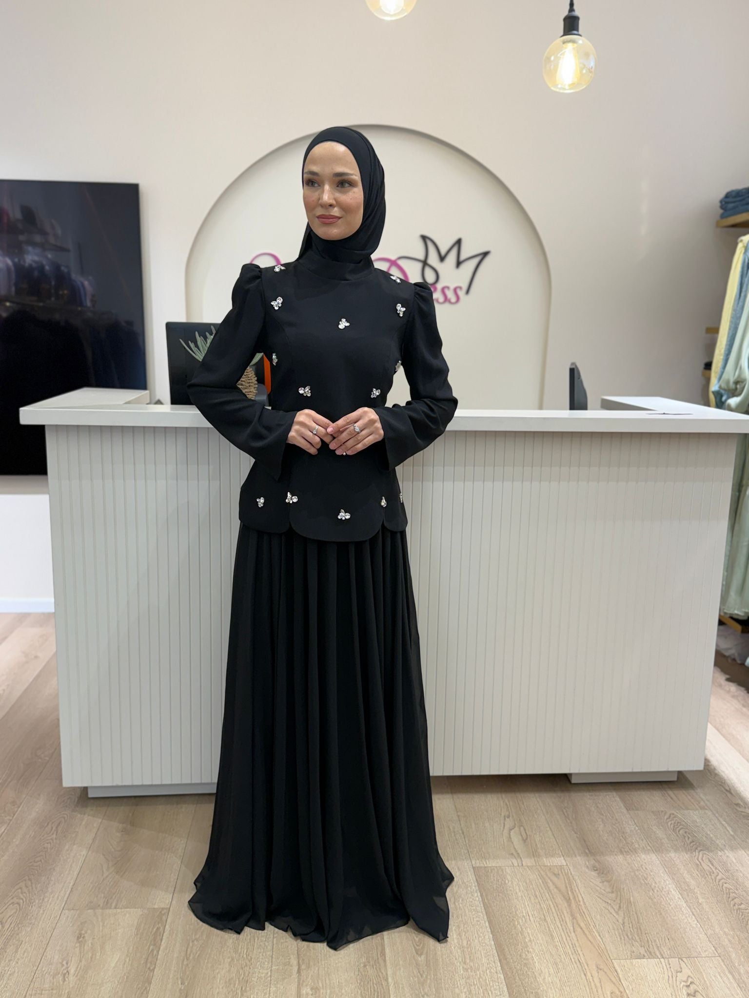فساتين للمحجبات ، فساتين محجبات ، ملابس محجبات ، ملابس للمحجبات ، عبايات ، حجاب ، جلابيب ، ملابس رياضية للمحجبات ، ملابس محجبات للعمل ، فساتين سهرة 