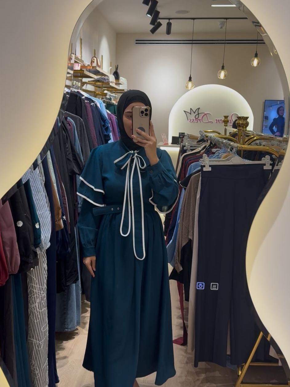 فستان مع ربطة