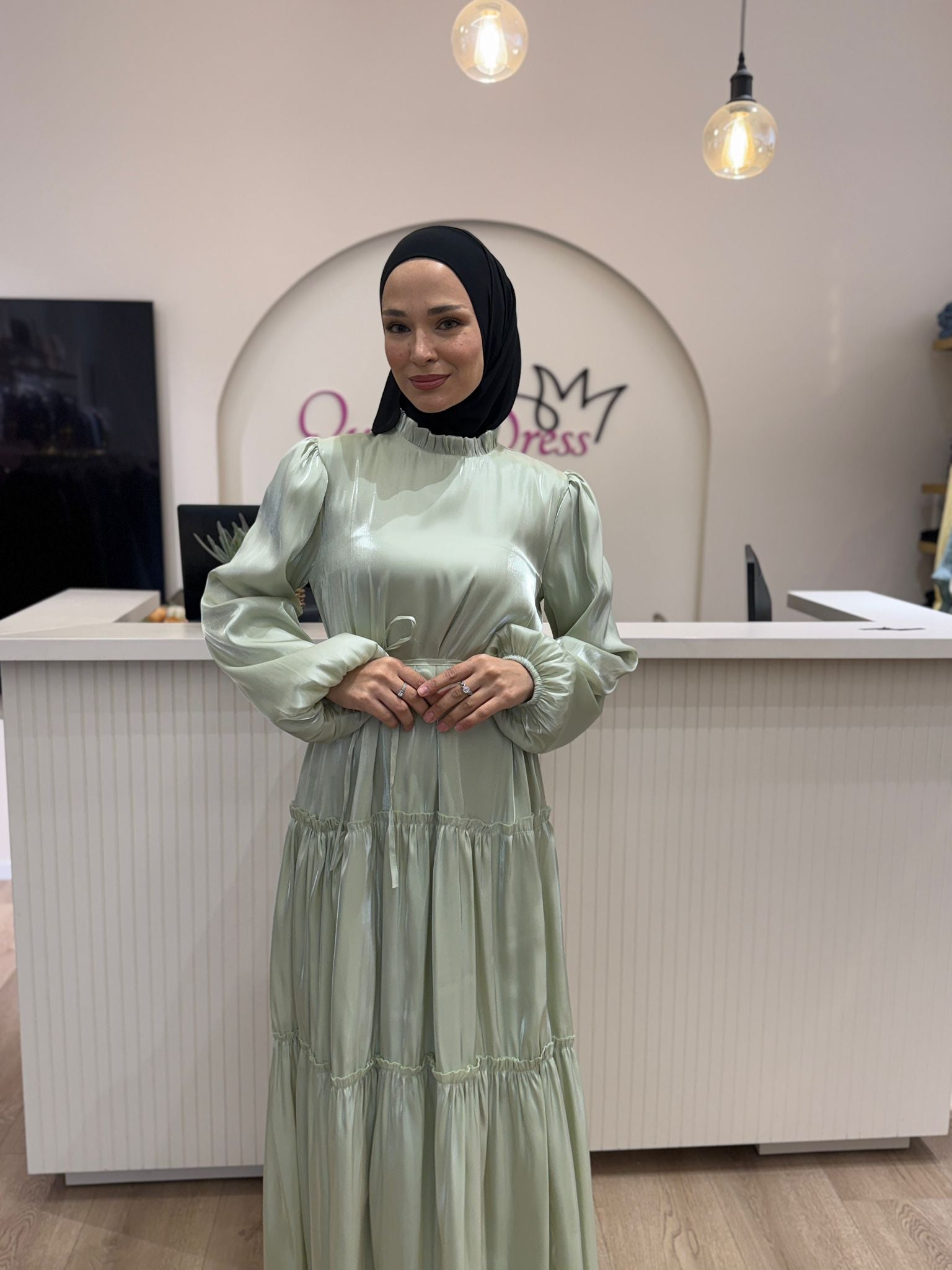 فساتين للمحجبات ، فساتين محجبات ، ملابس محجبات ، ملابس للمحجبات ، عبايات ، حجاب ، جلابيب ، ملابس رياضية للمحجبات ، ملابس محجبات للعمل ، فساتين سهرة 