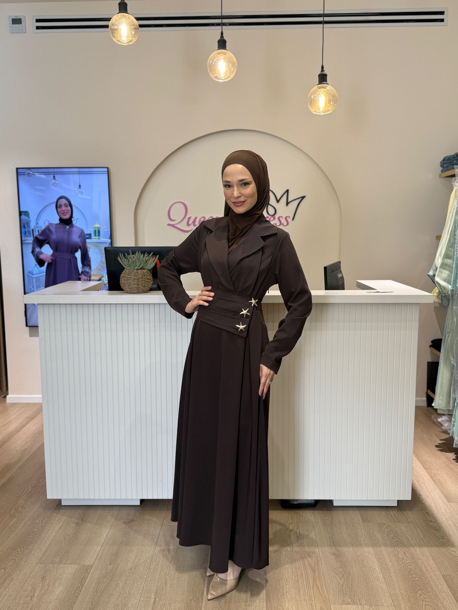 فساتين للمحجبات ، فساتين محجبات ، ملابس محجبات ، ملابس للمحجبات ، عبايات ، حجاب ، جلابيب ، ملابس رياضية للمحجبات ، ملابس محجبات للعمل ، فساتين سهرة 