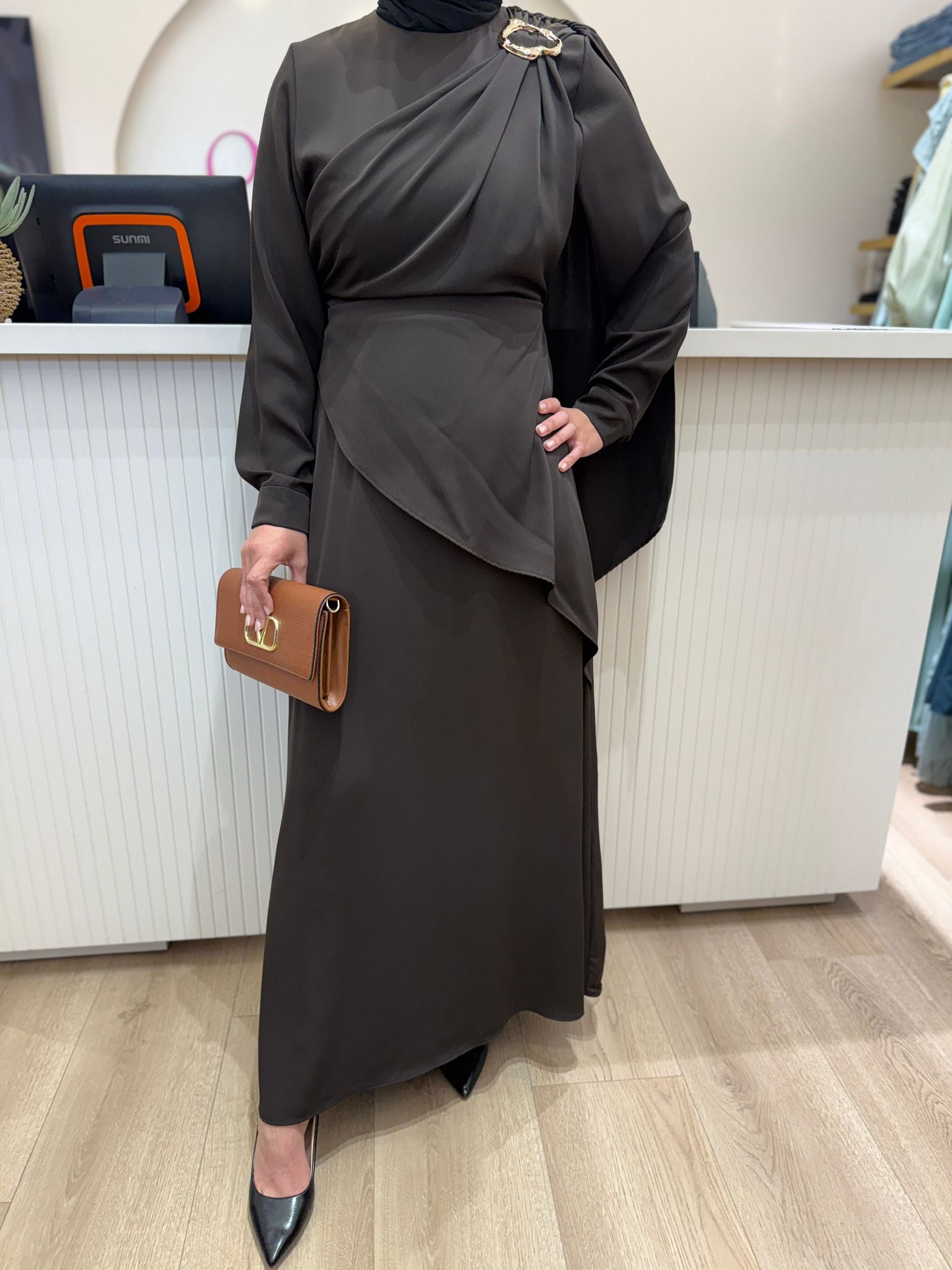 فساتين للمحجبات ، فساتين محجبات ، ملابس محجبات ، ملابس للمحجبات ، عبايات ، حجاب ، جلابيب ، ملابس رياضية للمحجبات ، ملابس محجبات للعمل ، فساتين سهرة 
