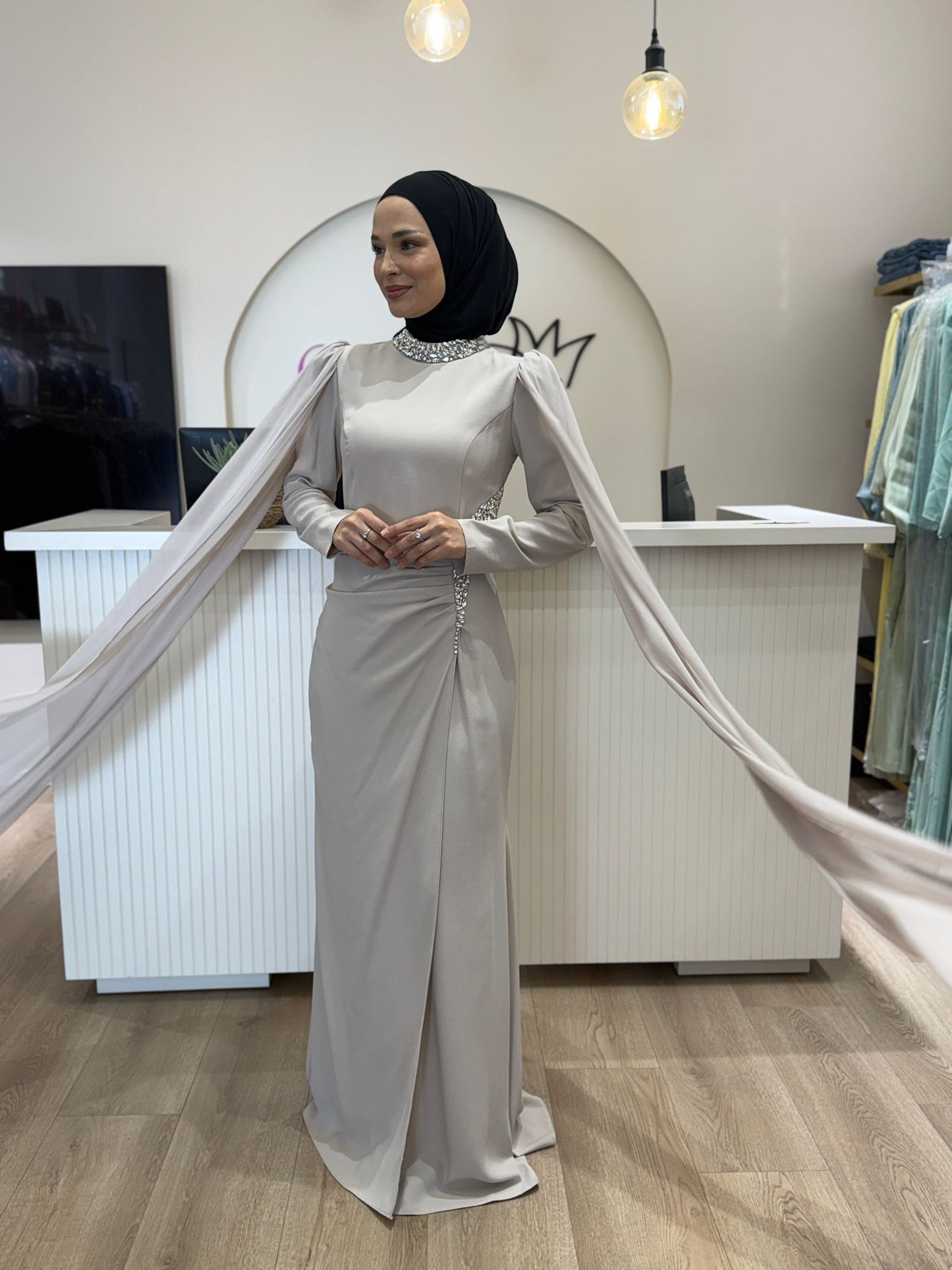 فساتين للمحجبات ، فساتين محجبات ، ملابس محجبات ، ملابس للمحجبات ، عبايات ، حجاب ، جلابيب ، ملابس رياضية للمحجبات ، ملابس محجبات للعمل ، فساتين سهرة 