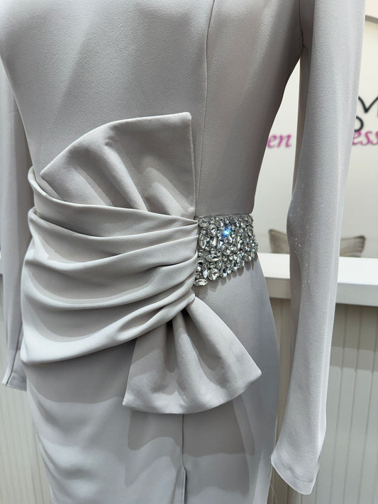 فساتين للمحجبات ، فساتين محجبات ، ملابس محجبات ، ملابس للمحجبات ، عبايات ، حجاب ، جلابيب ، ملابس رياضية للمحجبات ، ملابس محجبات للعمل ، فساتين سهرة 